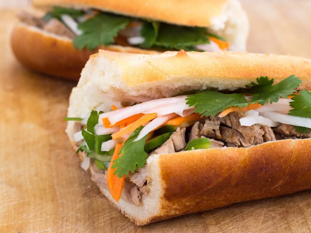 Hành Trình Khám Phá Ẩm Thực Việt Nam